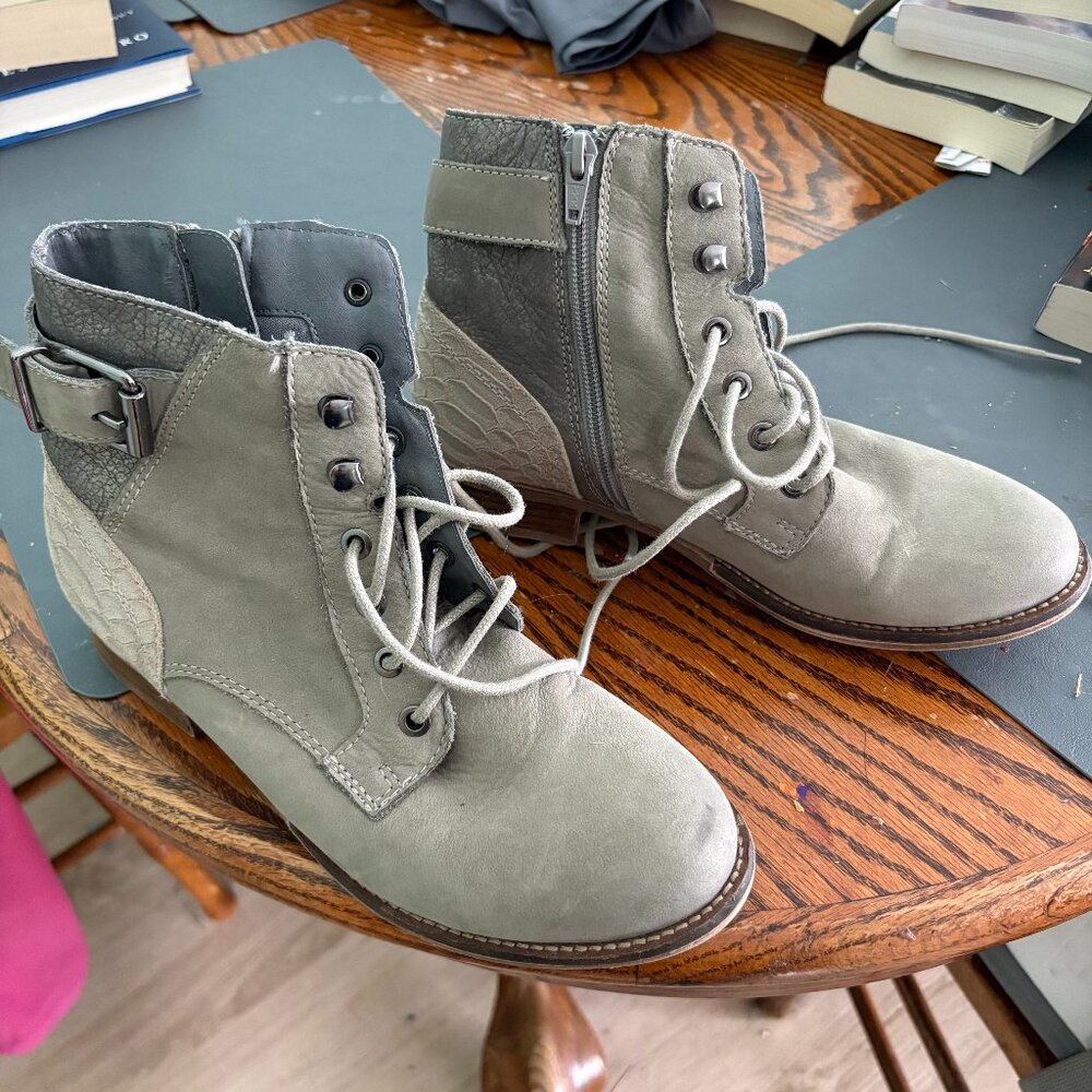 Lace Up ankle boots